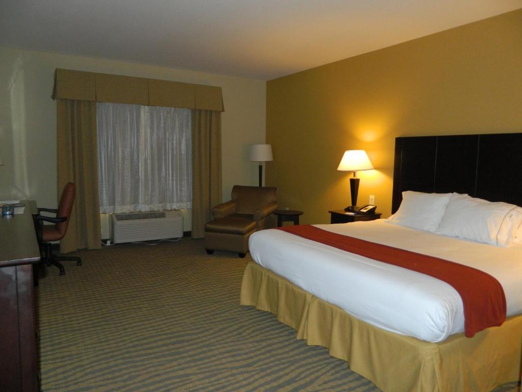 Standard King Room,1281232012:JPEG